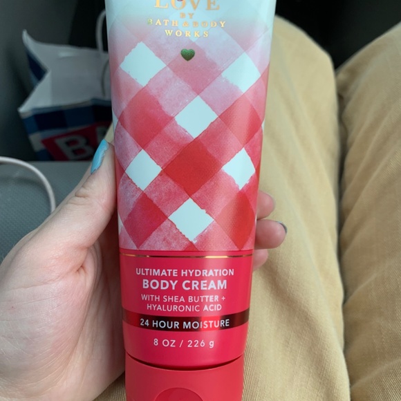 Gingham Love lotion - Picture 4 of 5